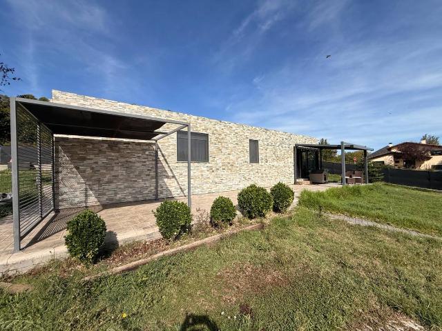 Chalet en venta en Sant Quirze Safaja, Barcelona