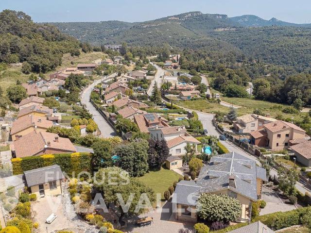 Villa en venta en Sant Quirze Safaja