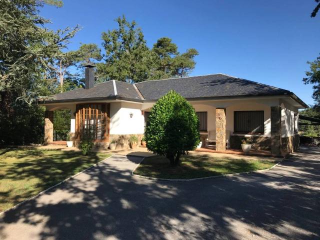 Villa en venta en Sant Quirze Safaja