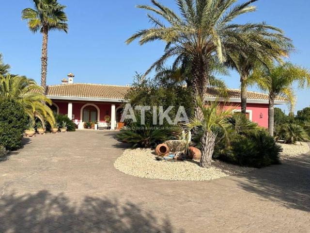 Villa en venta en Ontinyent