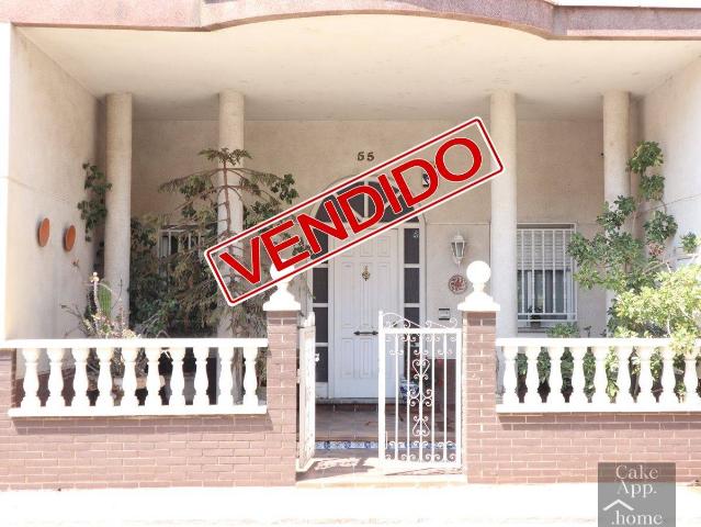 Villa en venta en Santa Bàrbara