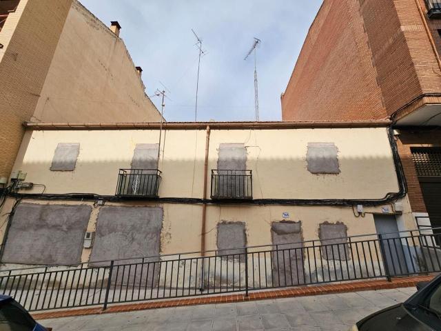 Villa en venta en Toledo