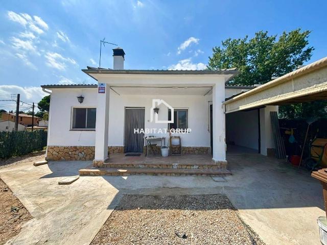 Villa en venta en Santa Coloma De Farners