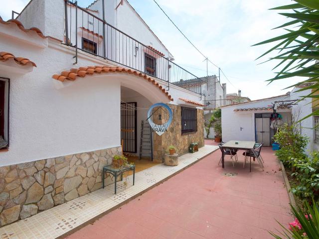 Villa en venta en Santa Cristina D'aro