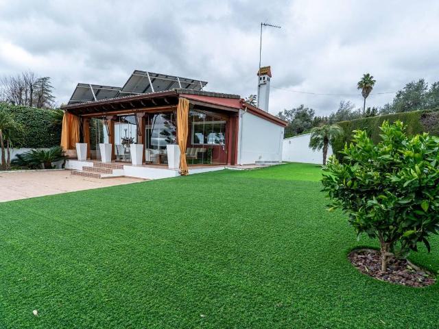 Chalet en venta en Tomares, Andalucía