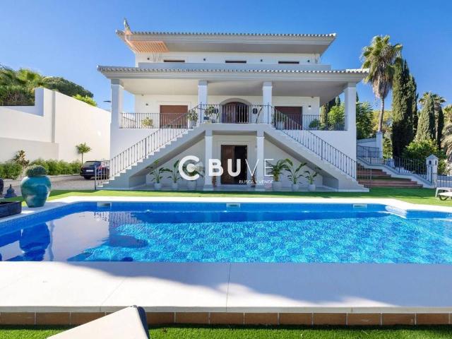 Chalet en venta en Tomares, Andalucía