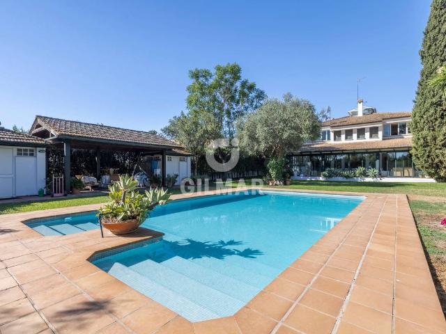 Chalet en venta en Tomares, Andalucía