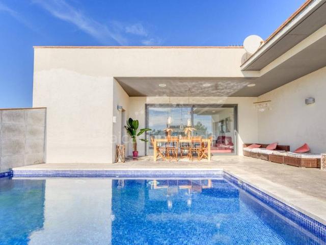 Chalet en venta en Santa Llogaia D'àlguema, Girona