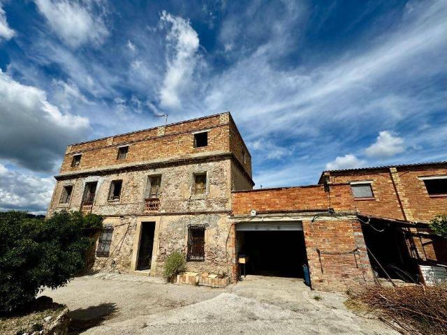Chalet en venta en Santa Margarida de Montbui - Nucli antic, Anoia