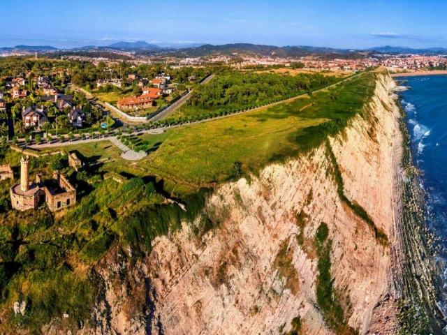 Villa en venta en Getxo, Elexalde