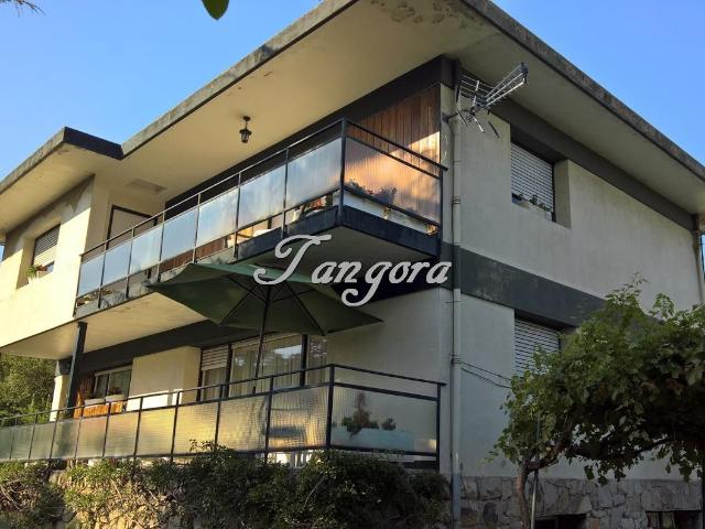 Villa en venta en Getxo, Elexalde