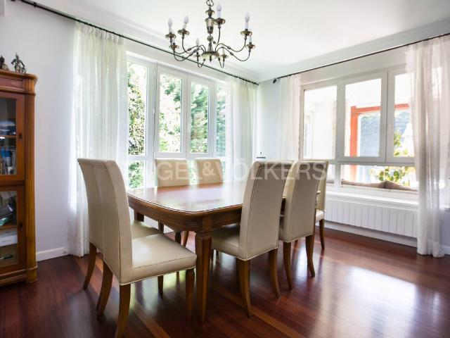 Chalet en venta en Elexalde, Getxo