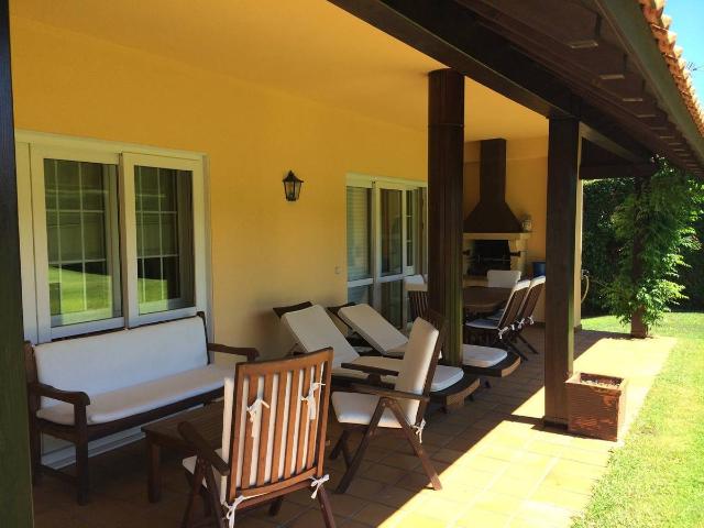 Villa en venta en Getxo, Elexalde