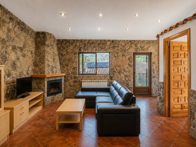 Chalet en venta en Santa María De La Alameda, Madrid