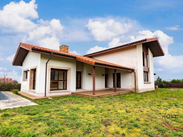 Villa en venta en Castrillón, Samiguel
