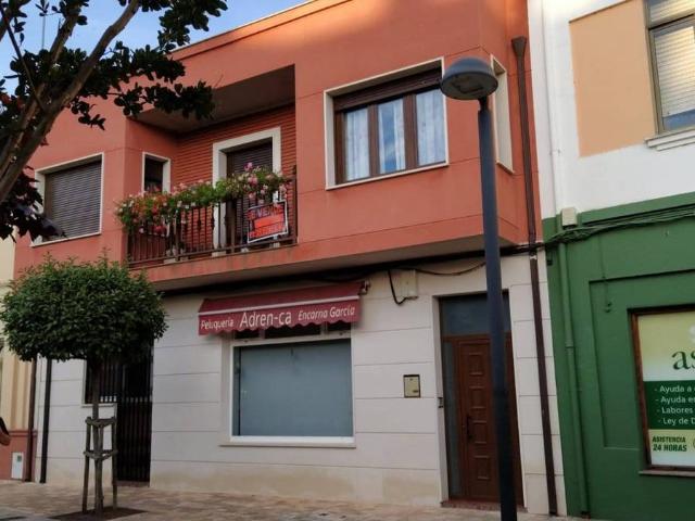 Chalet en venta en Santa María Del Páramo, Castilla y León