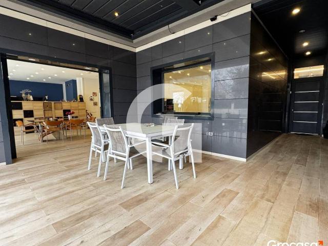 Villa en venta en Cubelles, Barri de la Creu