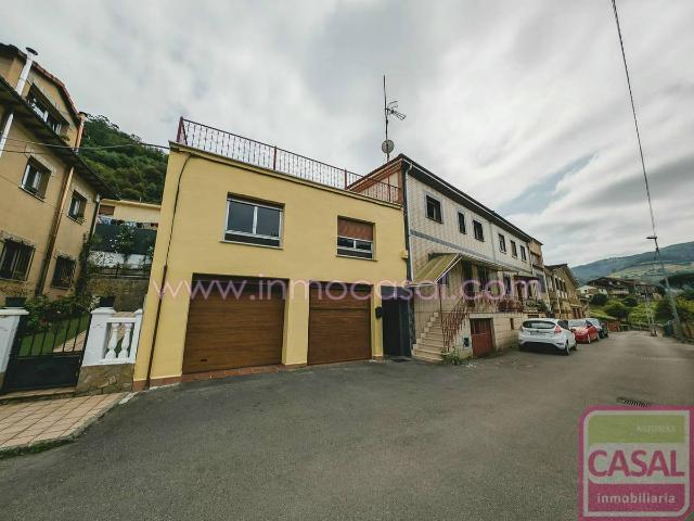 Chalet en venta en Mieres, Asturias