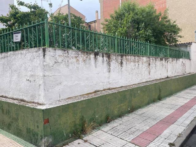 Villa en venta en Santa Marta De Tormes, Las Luminarias