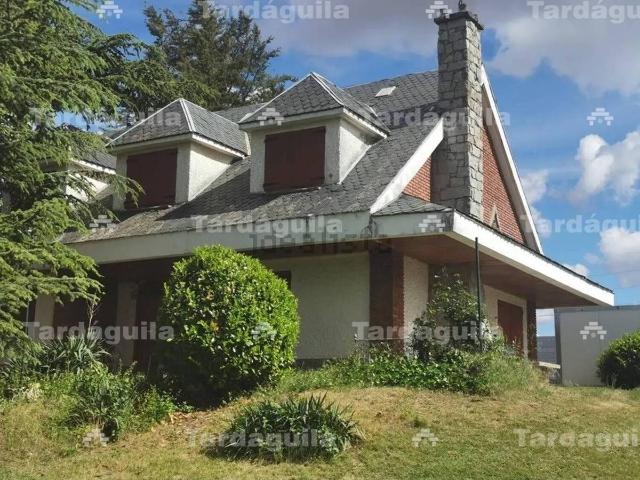 Chalet en venta en Valdelagua, Santa Marta De Tormes
