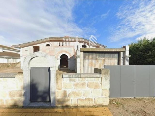 Chalet en venta en Valdelagua, Santa Marta De Tormes