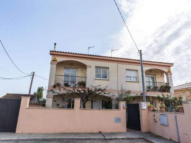 Villa en venta en Santa Oliva