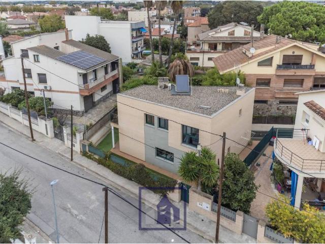 Chalet en venta en la Florida, Santa Perpètua De Mogoda