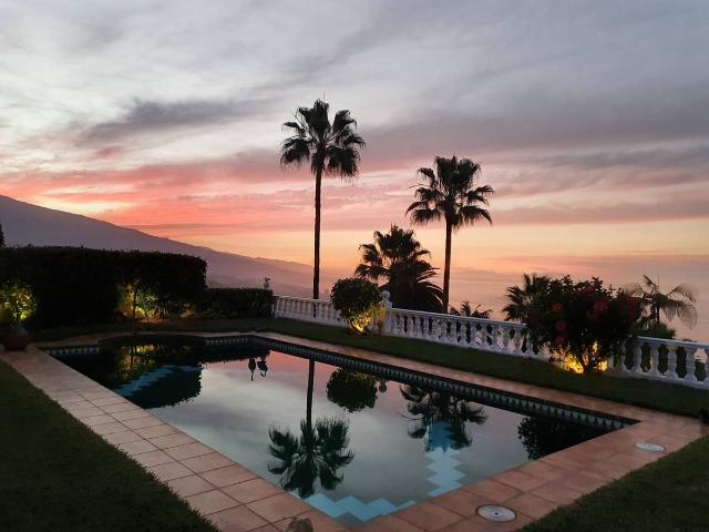 Chalet en venta en Santa Úrsula, Canarias