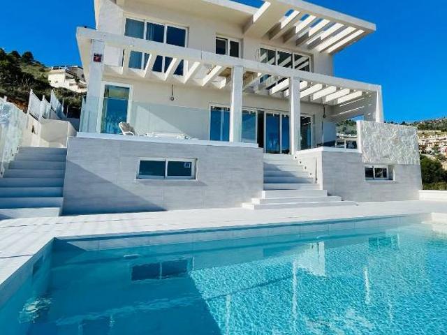 Chalet en venta en La Sierrezuela, Costa del Sol Occidental