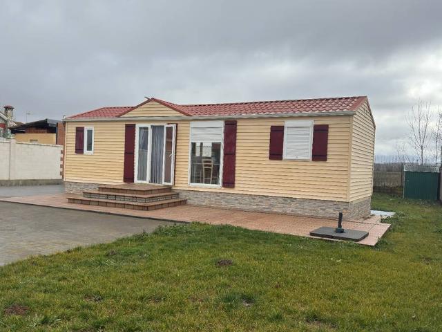 Chalet en venta en Santas Martas, Castilla y León