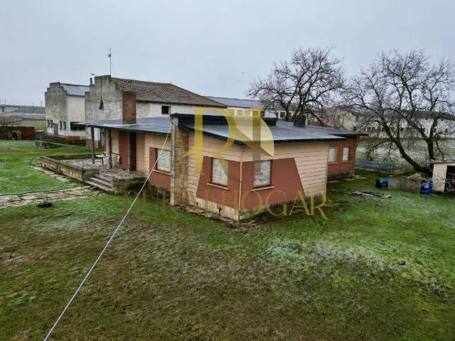 Chalet en venta en Santas Martas, Castilla y León