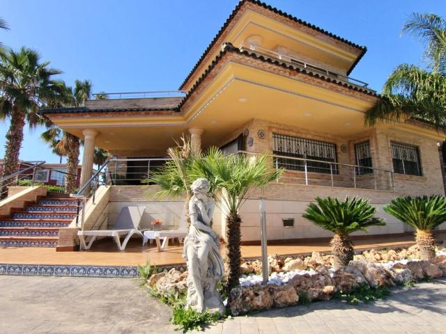 Villa en venta en Murcia, Murcia