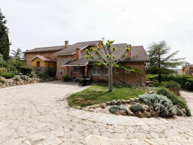 Chalet en venta en Algete, Madrid