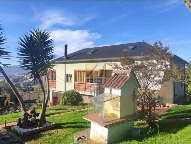 Chalet en venta en Centro y casco histórico, Oviedo