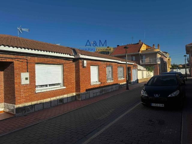 Villa en venta en Santovenia De Pisuerga Villa en venta en Santovenia De Pisuerga