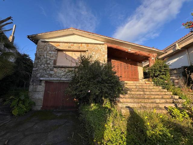 Chalet en venta en Padriñán, O Salnés