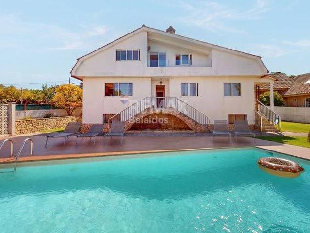 Chalet en venta en Vigo