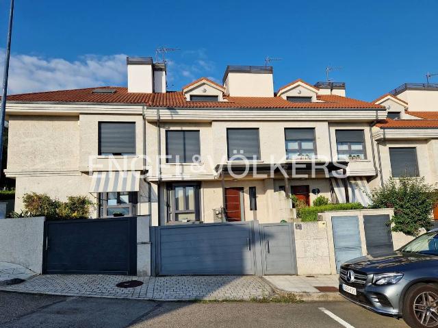 Chalet en venta en Vigo