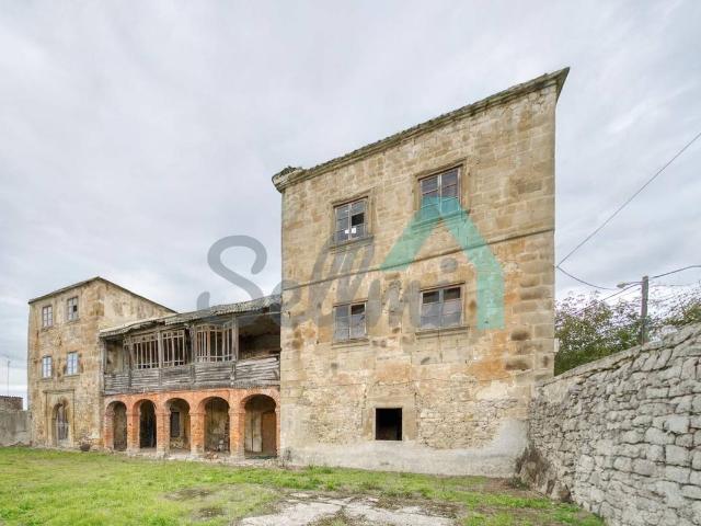 Chalet en venta en Sariego, Asturias