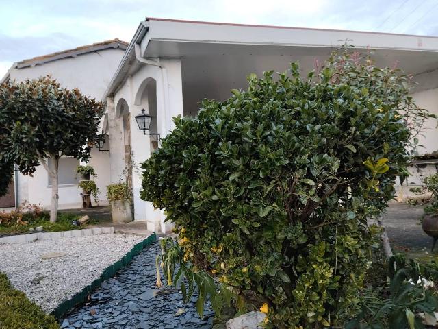 Chalet en venta en A Limia, Galicia