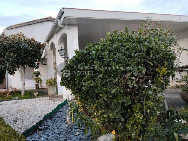Chalet en venta en A Limia, Galicia