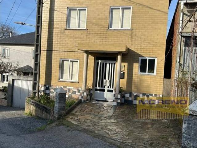 Chalet en venta en Sarria