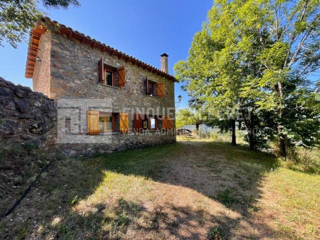 Villa en venta en Sarroca De Bellera