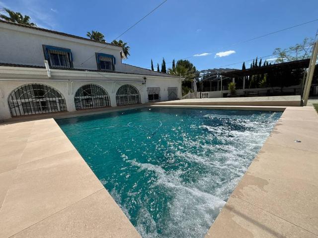 Chalet en venta en l'Alt Vinalopó / El Alto Vinalopó, Valencia