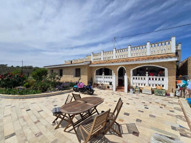 Chalet en venta en l'Alt Vinalopó / El Alto Vinalopó, Valencia