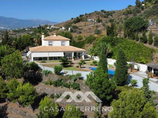 Chalet en venta en Sayalonga