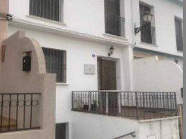 Villa en venta en Segura De La Sierra