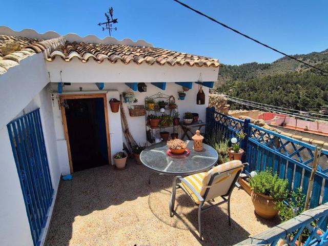 Villa en venta en Sella