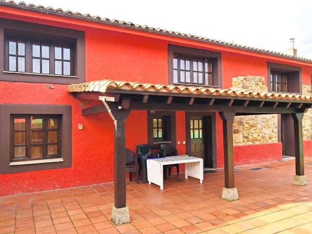 Villa en venta en Villaviciosa