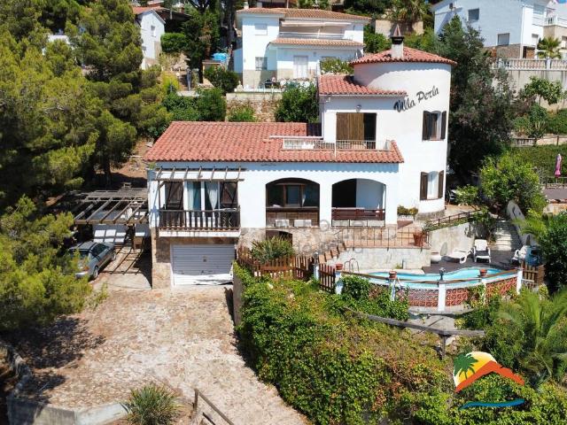 Villa en venta en Lloret De Mar